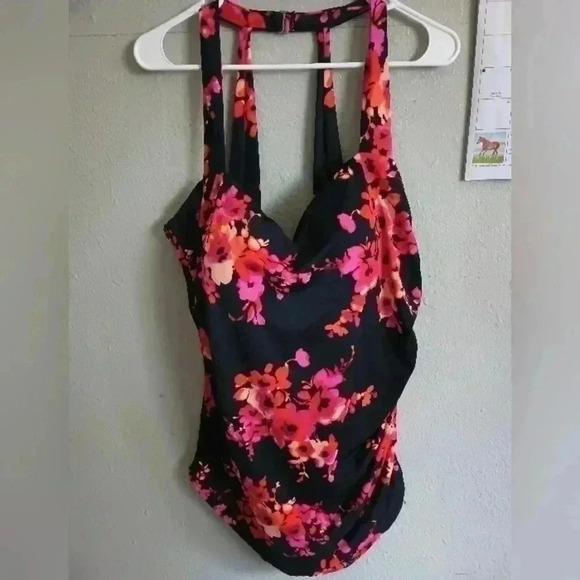 Agua bella swimsuit - Picture 1 of 5